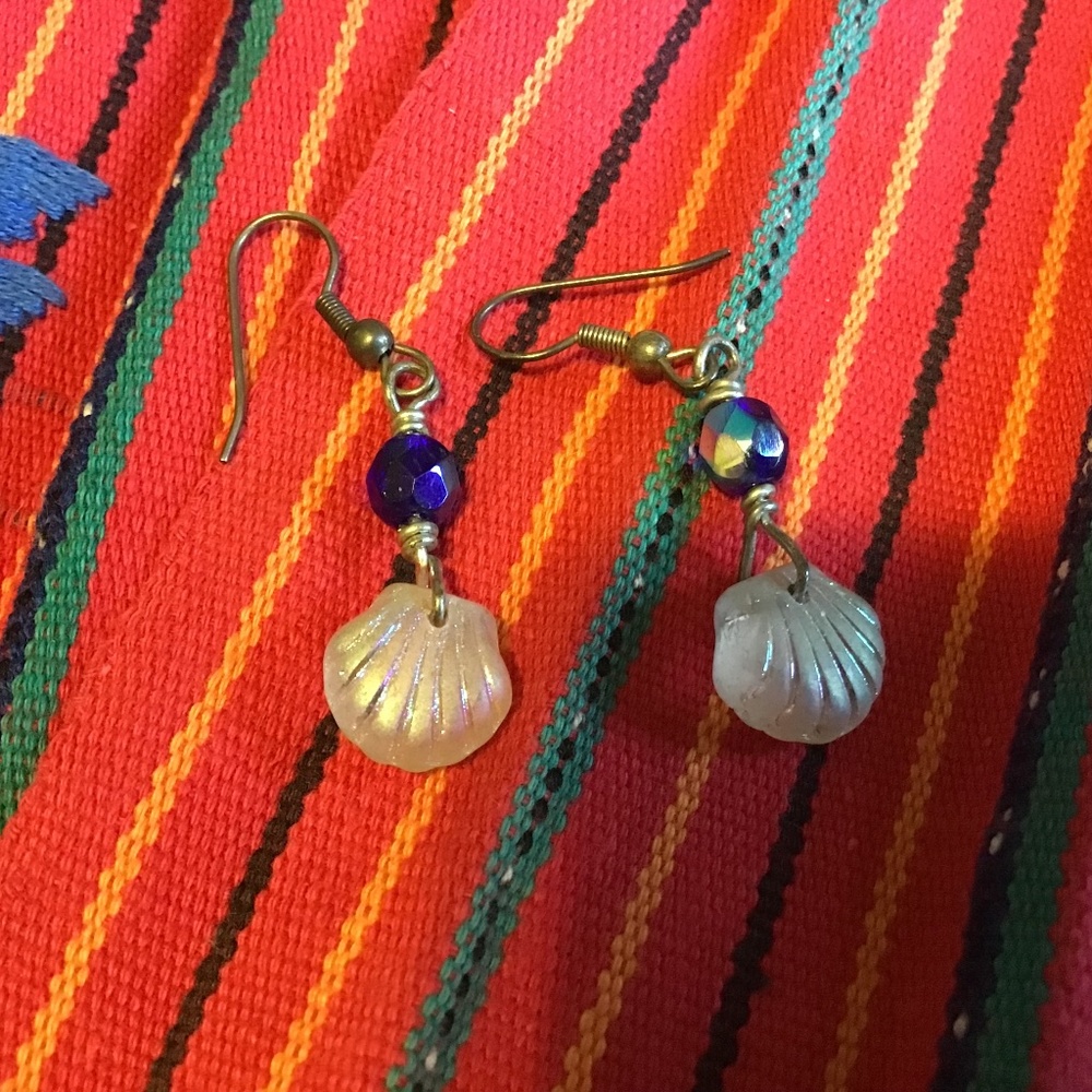 Dainty dangles..hand made..so sweet.